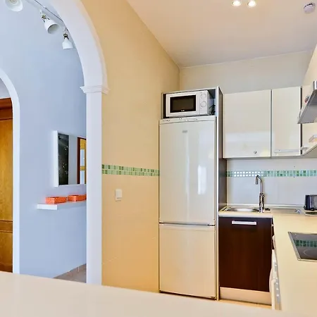 Apts Chimenea Апартаменты Нерха