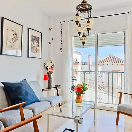 Apts Chimenea * Нерха